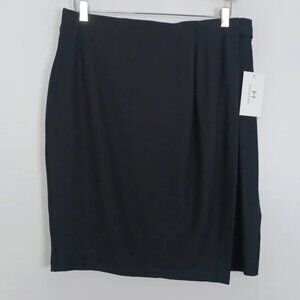 ✨3/$25✨  NWT - Halston Black Stretch Faux Wrap Skirt - M